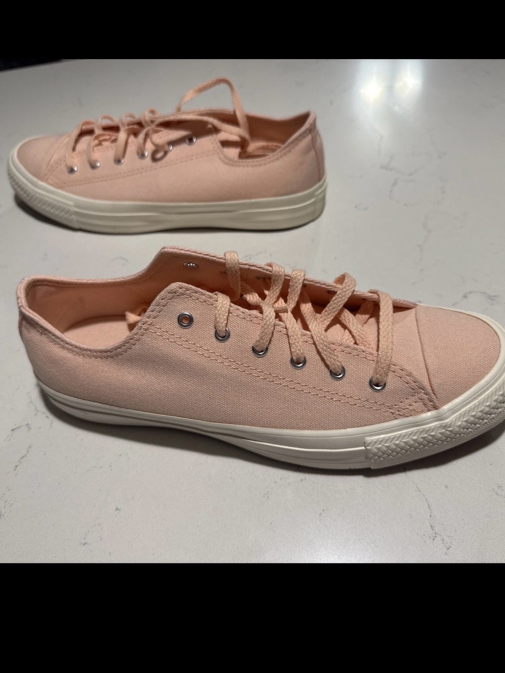 Converse Chuck Taylor All Star OX Soft Pink Womens 8 Mens 6